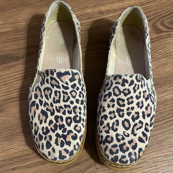 TOMS leopard print slide-on platform flats/sneakers - Picture 10 of 12